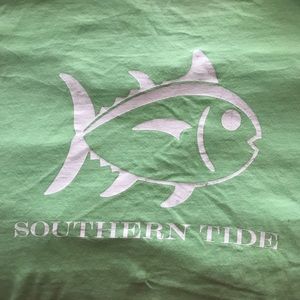 Southern tide short sleeve T-shirt
